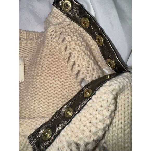 Zadig & Voltaire cream alpaca wool sweater with leather snap placket size small - Picture 6 of 8